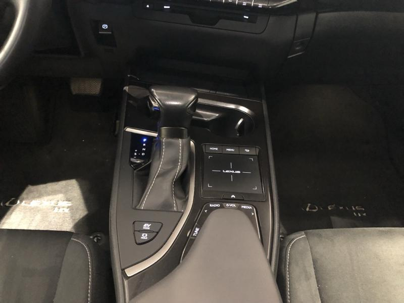 LEXUS UX d’occasion à vendre à LATTES chez ADL (Photo 14)