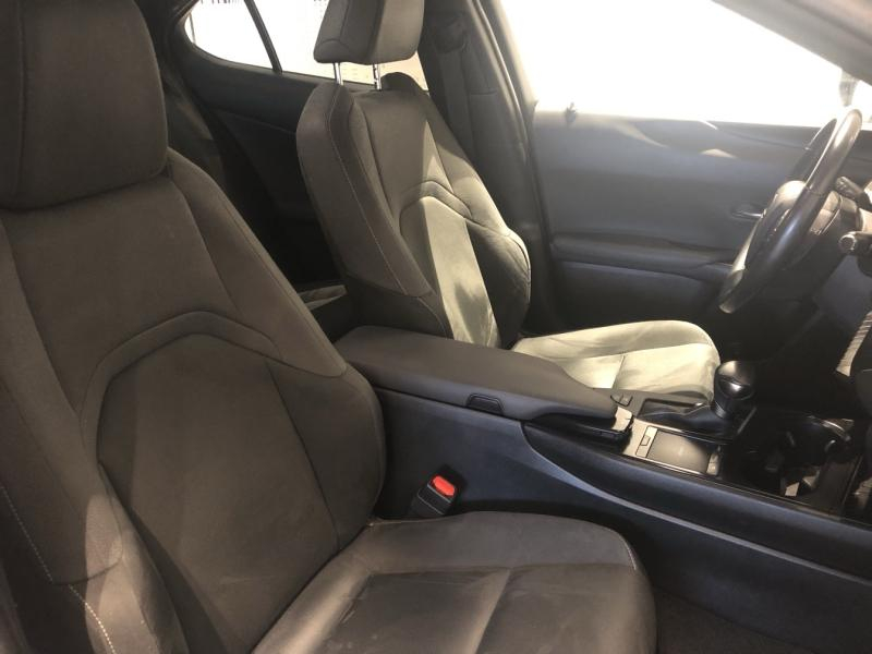 LEXUS UX d’occasion à vendre à LATTES chez ADL (Photo 15)