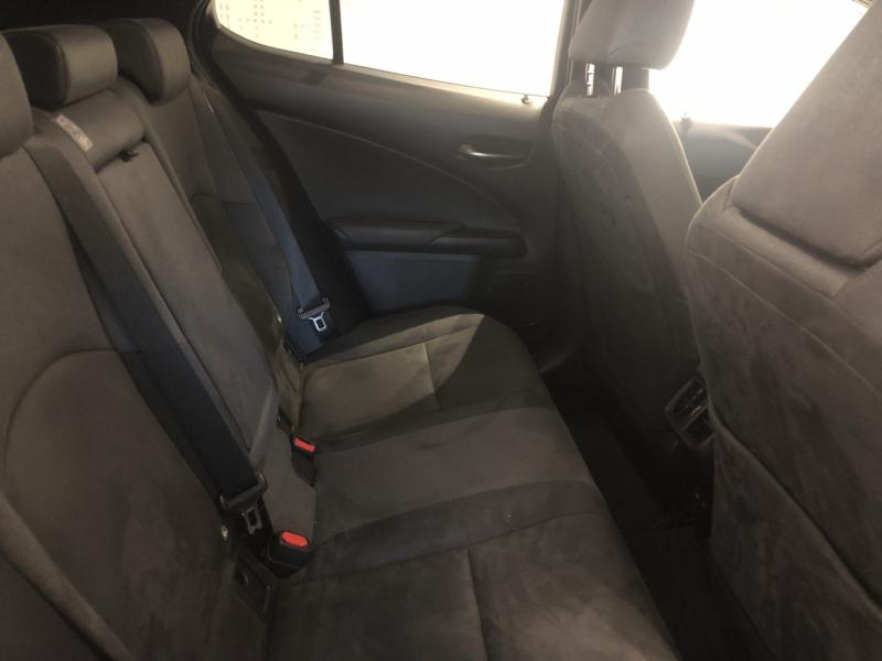 LEXUS UX d’occasion à vendre à LATTES chez ADL (Photo 16)