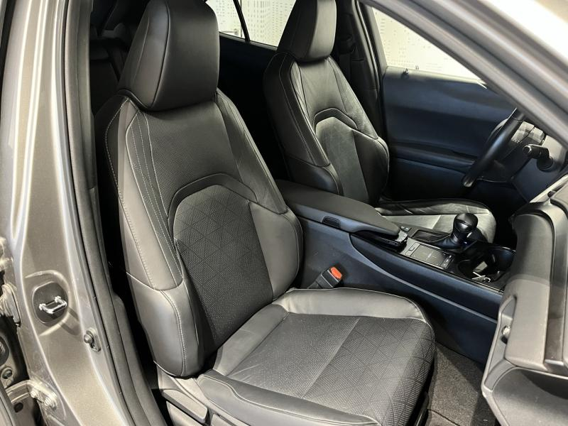 agency.seo.links.detann.title LEXUS UX d’occasion à vendre à LATTES chez ADL (Photo 12)