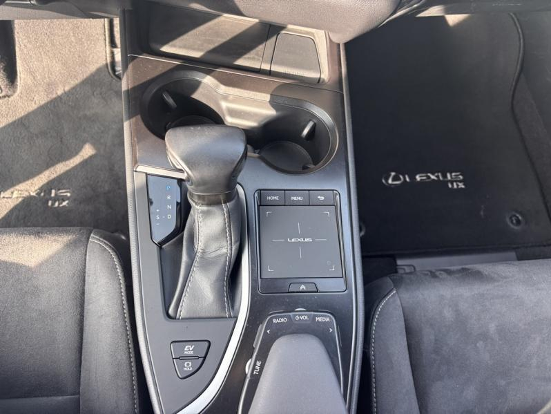 LEXUS UX d’occasion à vendre à LATTES chez ADL (Photo 18)