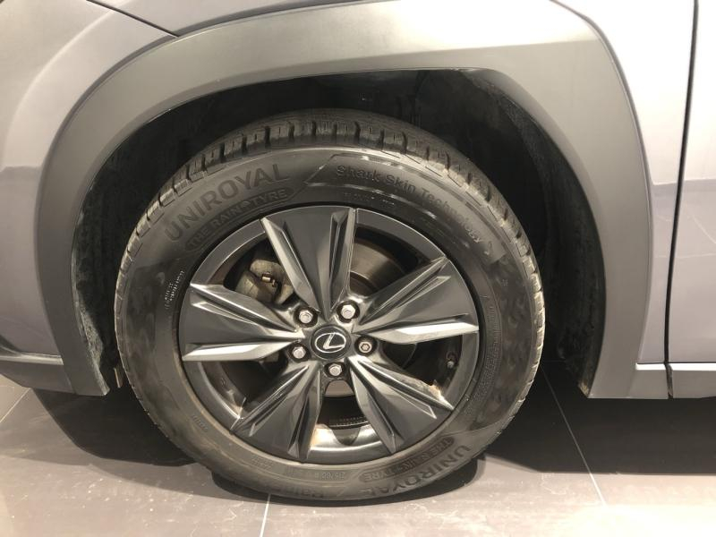 LEXUS UX d’occasion à vendre à LATTES chez ADL (Photo 6)