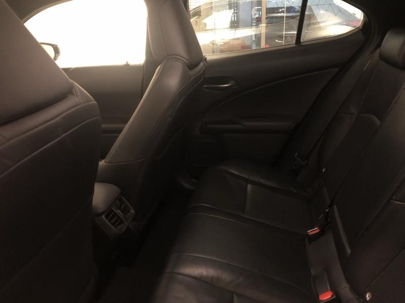 LEXUS UX d’occasion à vendre à LATTES chez ADL (Photo 11)