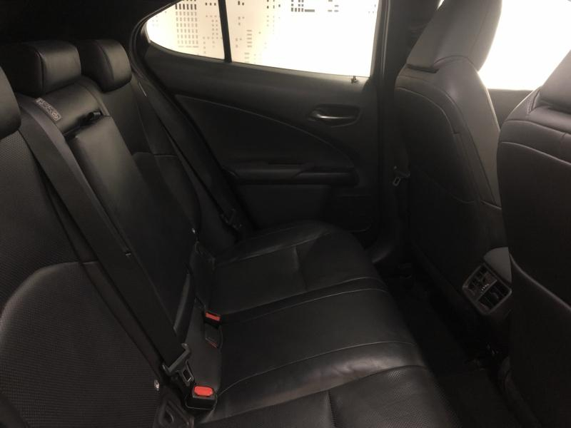LEXUS UX d’occasion à vendre à LATTES chez ADL (Photo 13)