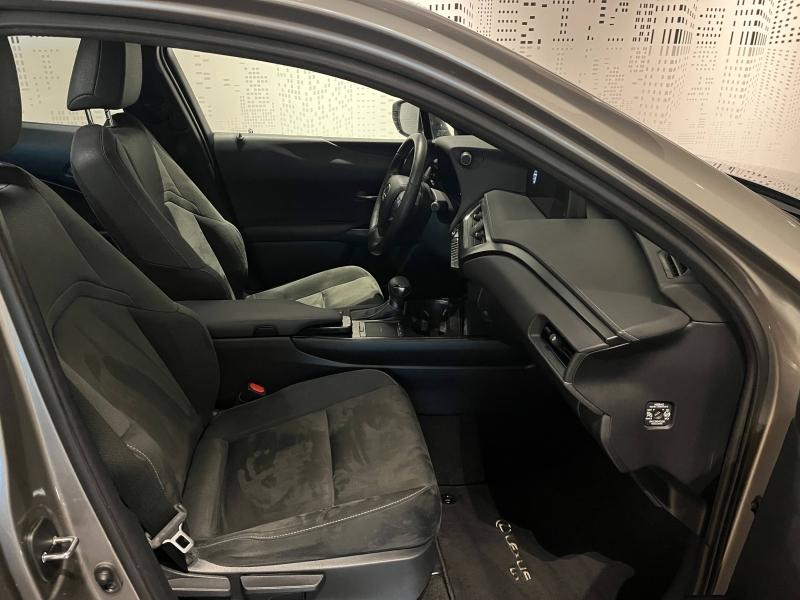 LEXUS UX d’occasion à vendre à LATTES chez ADL (Photo 9)