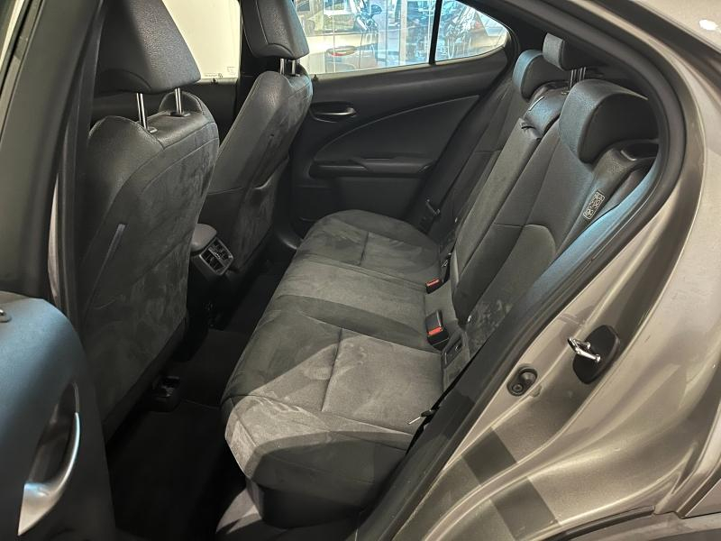 LEXUS UX d’occasion à vendre à LATTES chez ADL (Photo 10)
