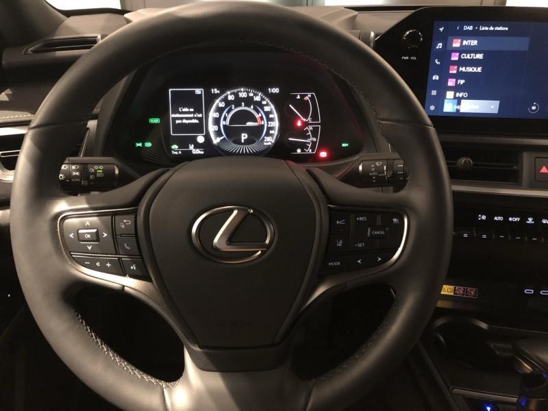 LEXUS UX d’occasion à vendre à LATTES chez ADL (Photo 15)