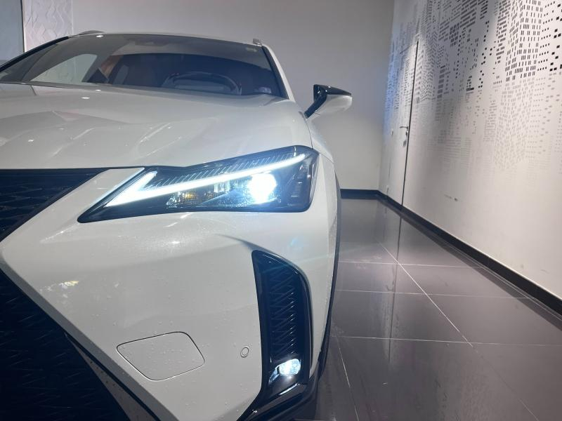 LEXUS UX d’occasion à vendre à LATTES chez ADL (Photo 17)