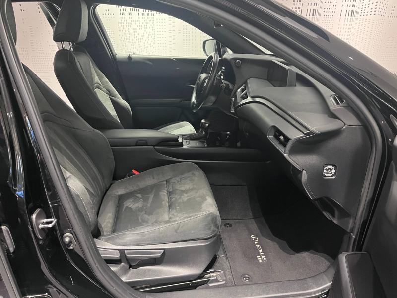 LEXUS UX d’occasion à vendre à LATTES chez ADL (Photo 13)