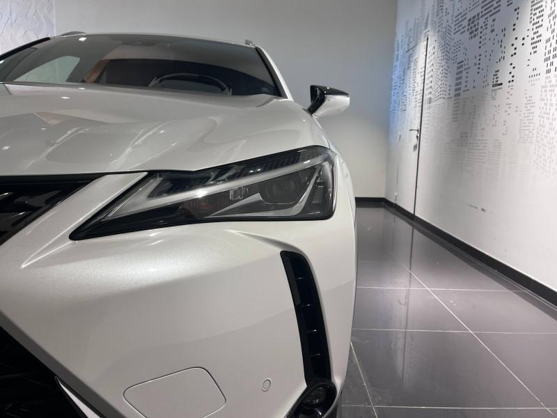 LEXUS UX d’occasion à vendre à LATTES chez ADL (Photo 8)