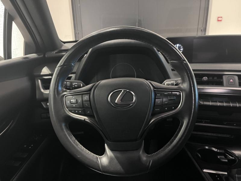 LEXUS UX d’occasion à vendre à LATTES chez ADL (Photo 14)