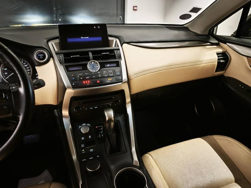 LEXUS NX d’occasion à vendre à LATTES chez ADL (Photo 16)