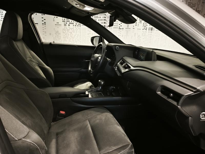 LEXUS UX d’occasion à vendre à LATTES chez ADL (Photo 19)