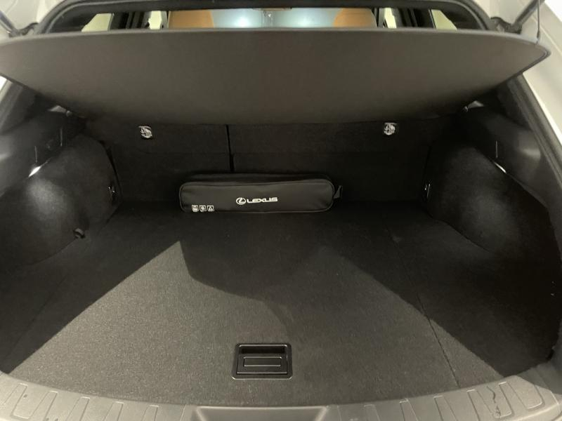 LEXUS UX d’occasion à vendre à LATTES chez ADL (Photo 13)