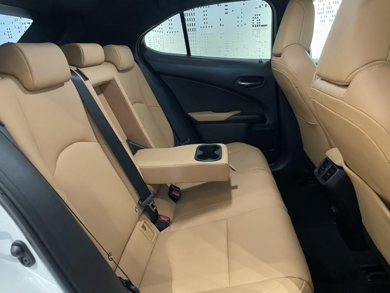 LEXUS UX d’occasion à vendre à LATTES chez ADL (Photo 18)