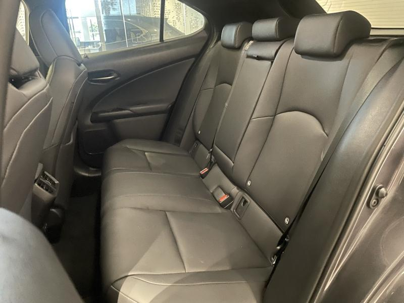 LEXUS UX d’occasion à vendre à LATTES chez ADL (Photo 15)