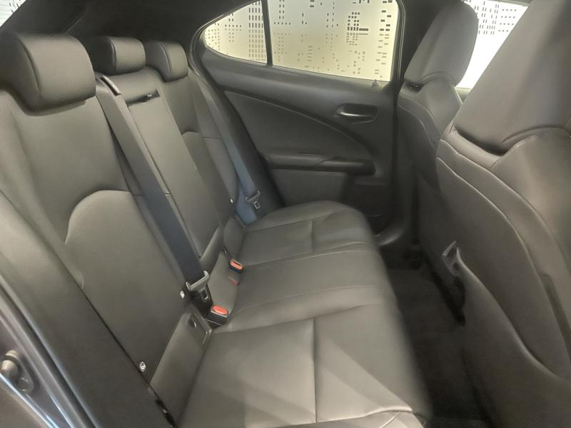 LEXUS UX d’occasion à vendre à LATTES chez ADL (Photo 17)