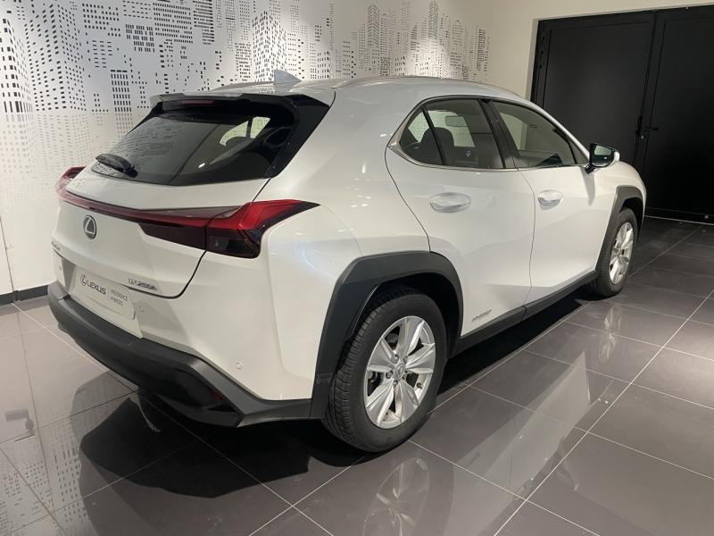 LEXUS UX d’occasion à vendre à LATTES chez ADL (Photo 4)