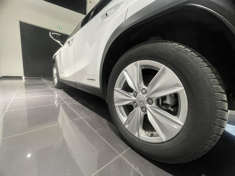 LEXUS UX d’occasion à vendre à LATTES chez ADL (Photo 10)