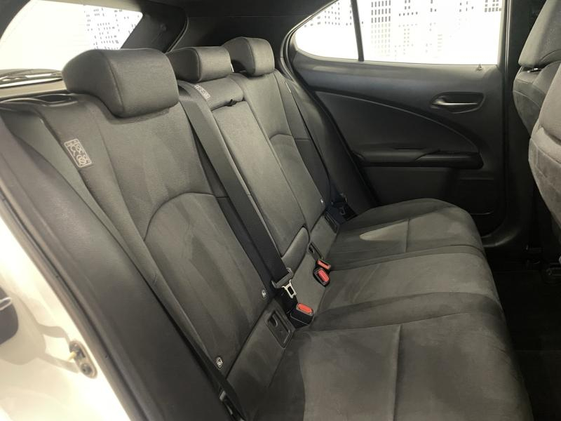 LEXUS UX d’occasion à vendre à LATTES chez ADL (Photo 14)