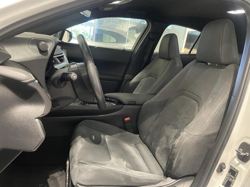 LEXUS UX d’occasion à vendre à LATTES chez ADL (Photo 18)