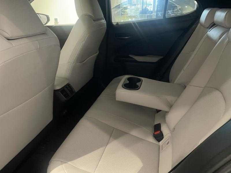 LEXUS UX d’occasion à vendre à LATTES chez ADL (Photo 16)